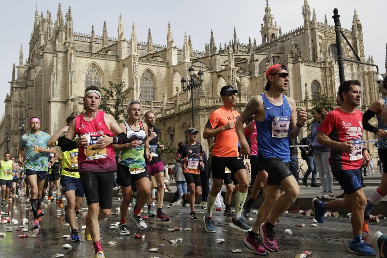 Participantes en el Zurich Maratón de Sevilla 2023