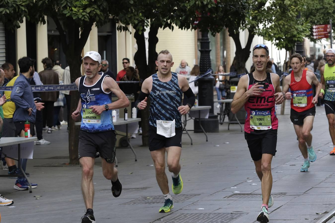 Participantes en el Zurich Maratón de Sevilla 2023