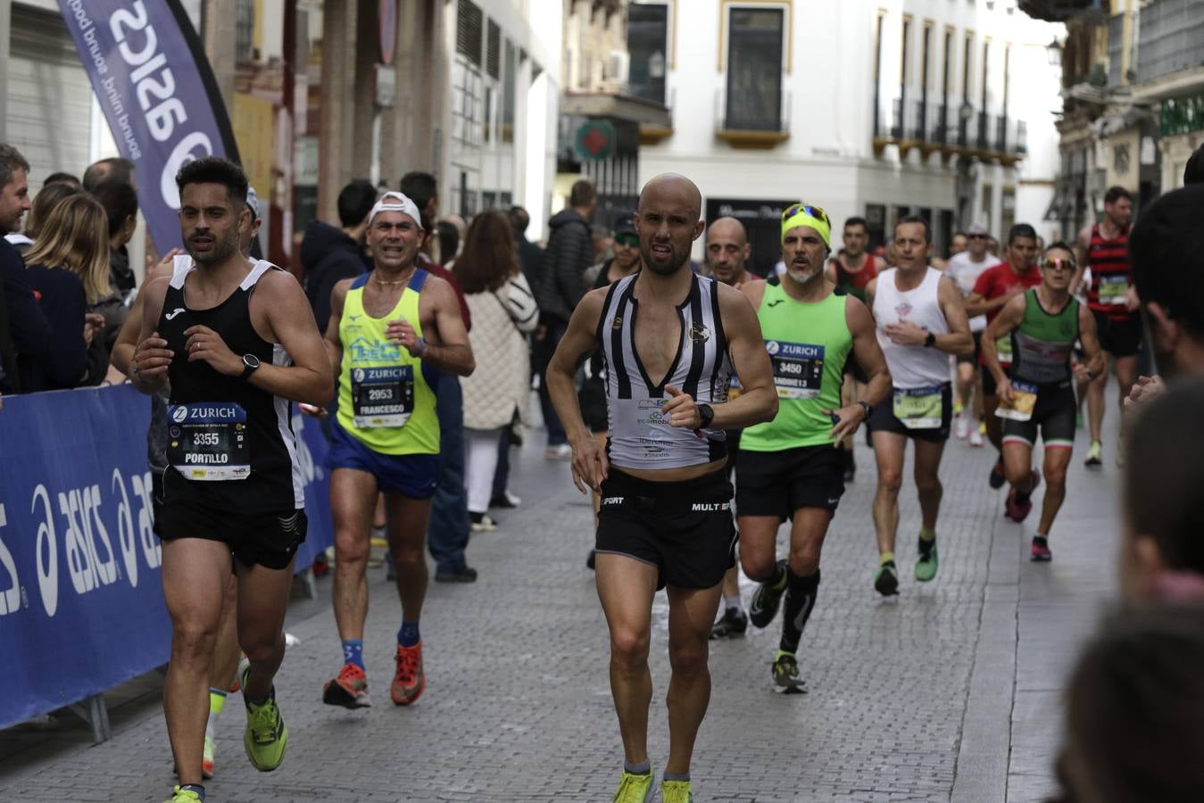 Participantes en el Zurich Maratón de Sevilla 2023