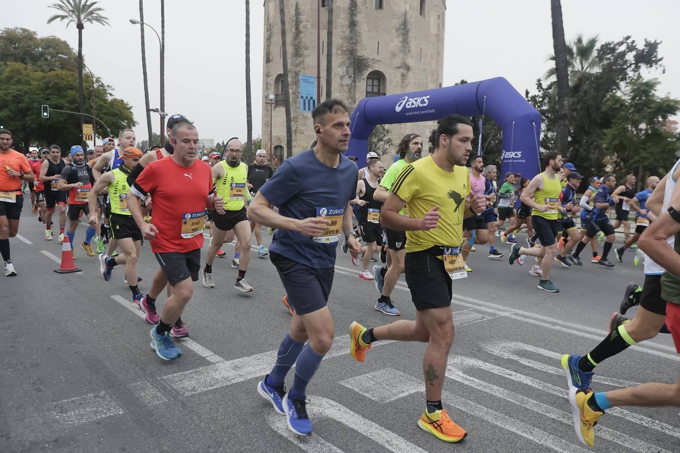 Participantes en el Maratón de Sevilla 2023
