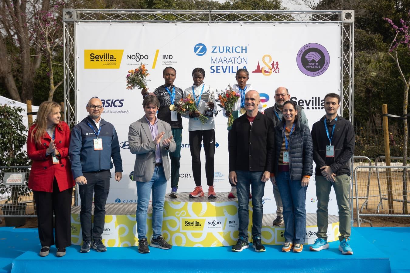 Diferentes momentos del Zurich Maratón Sevilla 2023