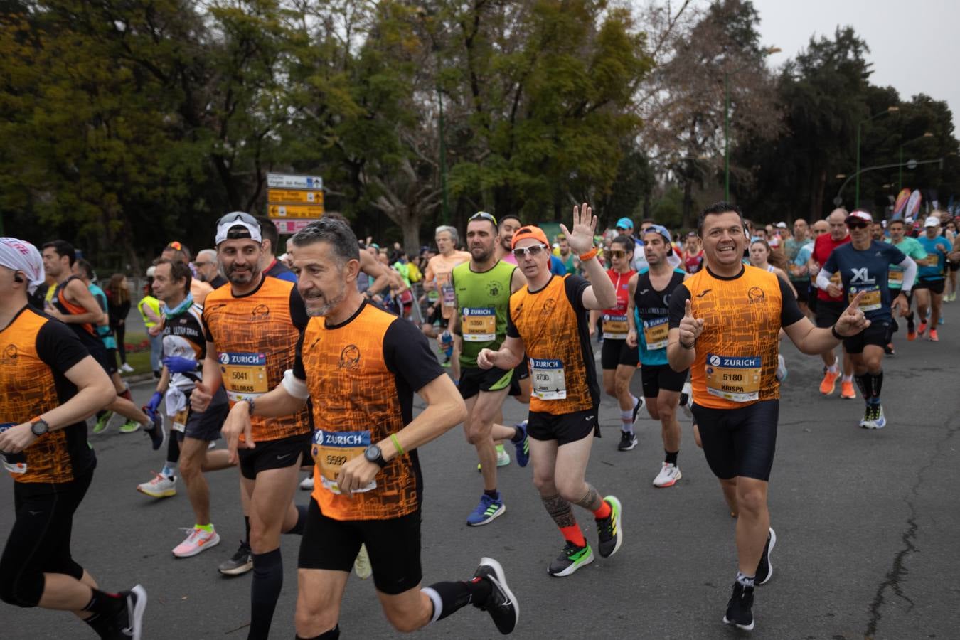 Diferentes momentos del Zurich Maratón de Sevilla 2023