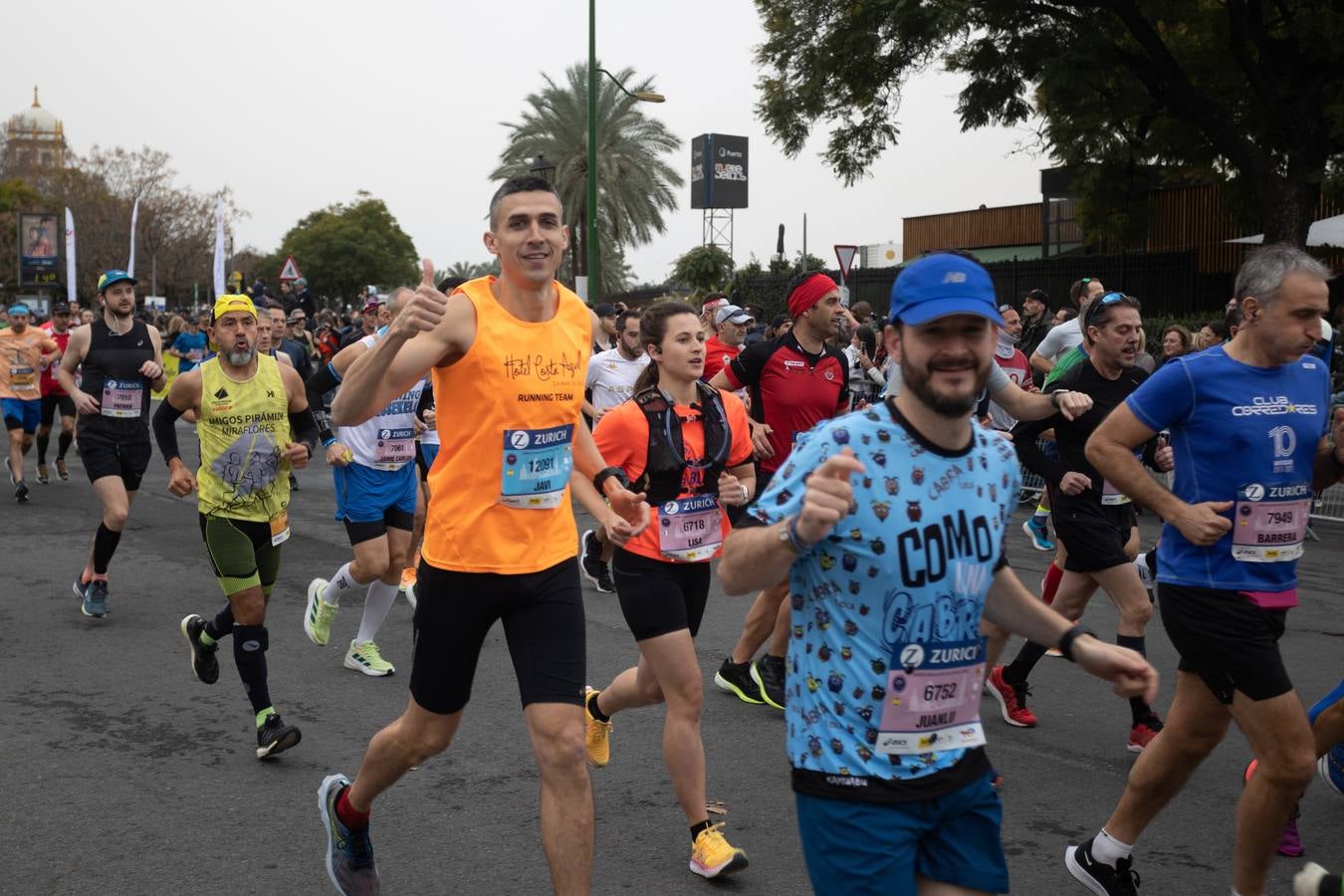 Diferentes momentos del Zurich Maratón de Sevilla 2023