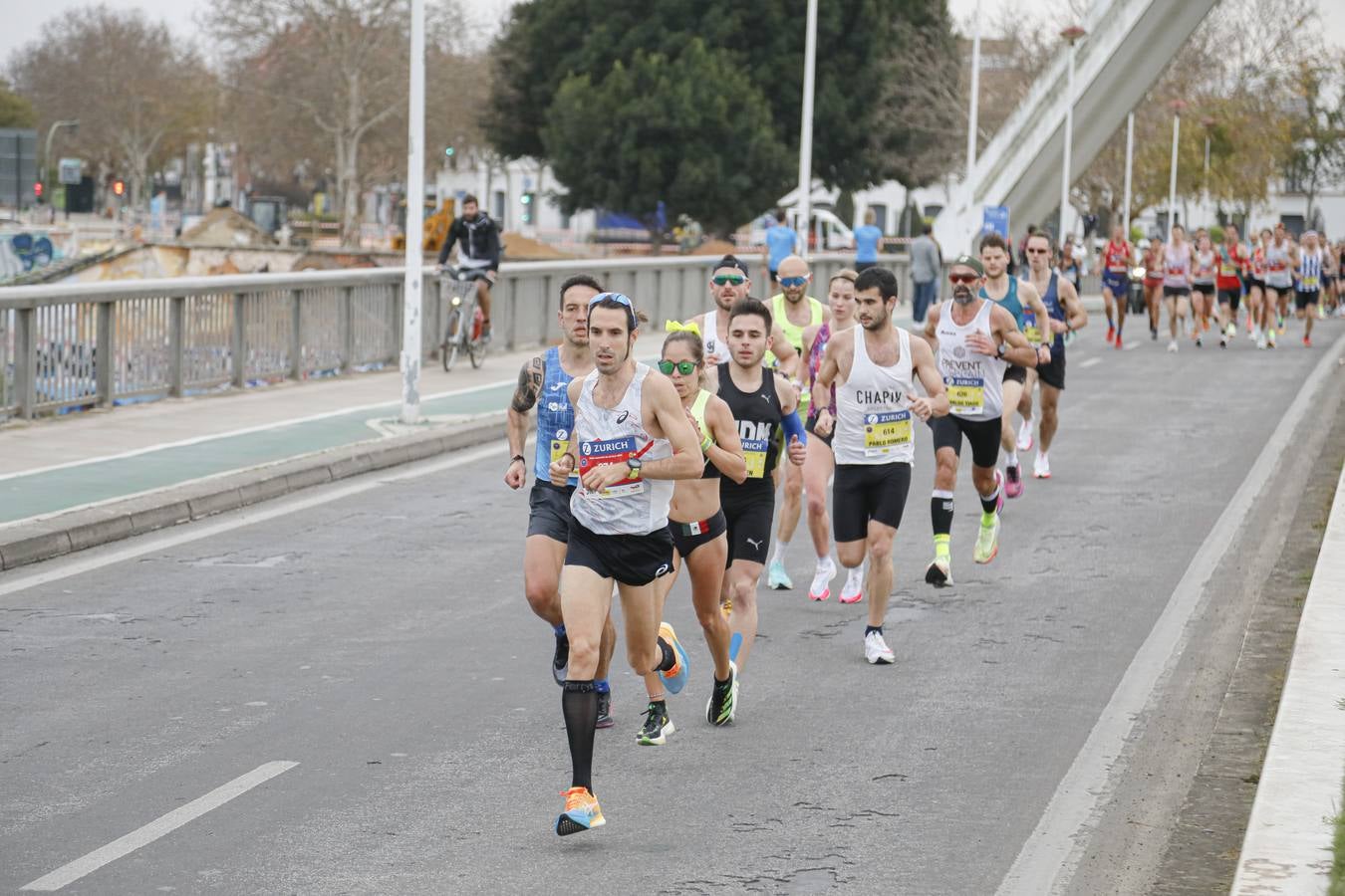 Participantes en el Maratón de Sevilla 2023