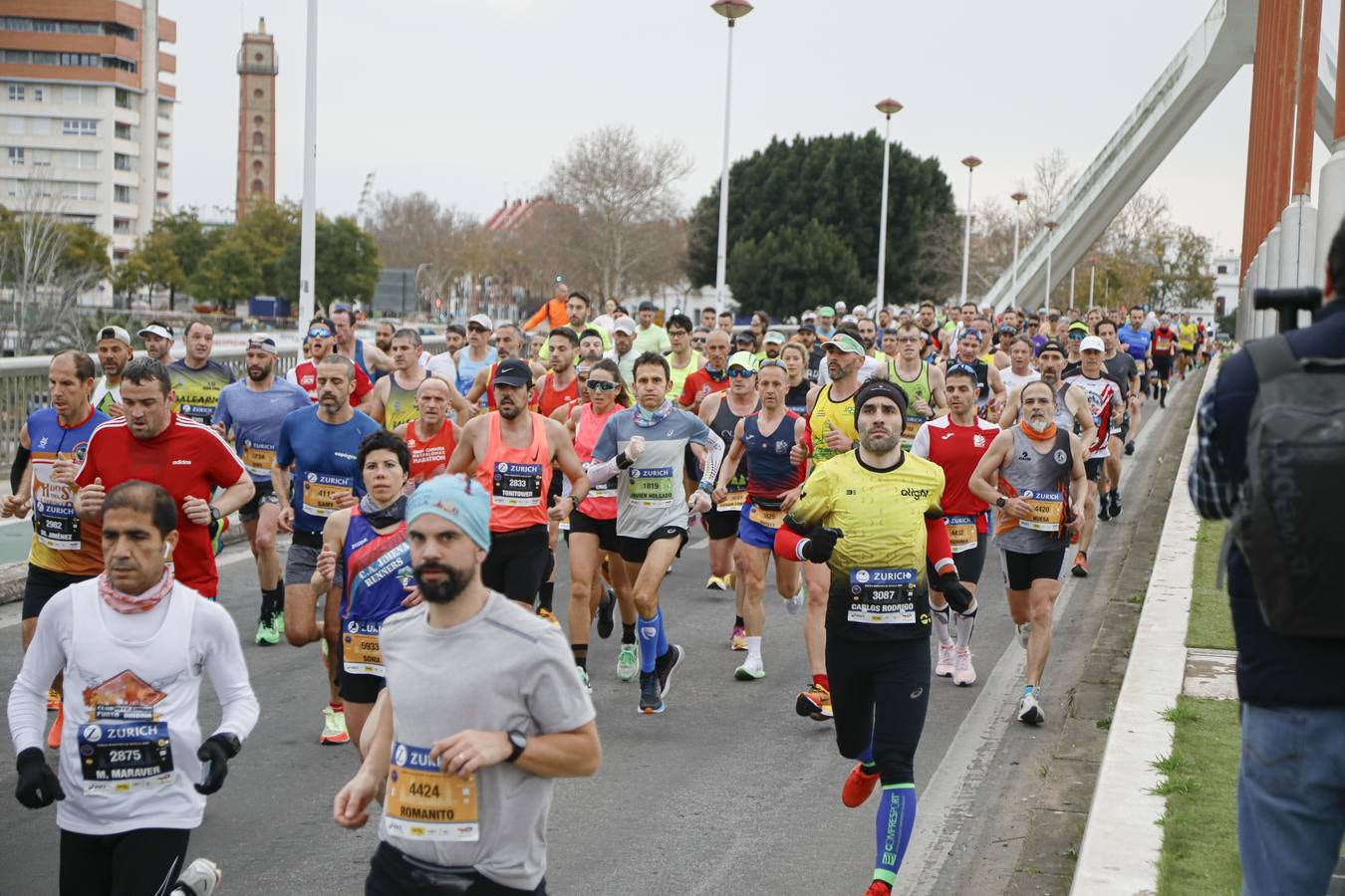Participantes en el Maratón de Sevilla 2023