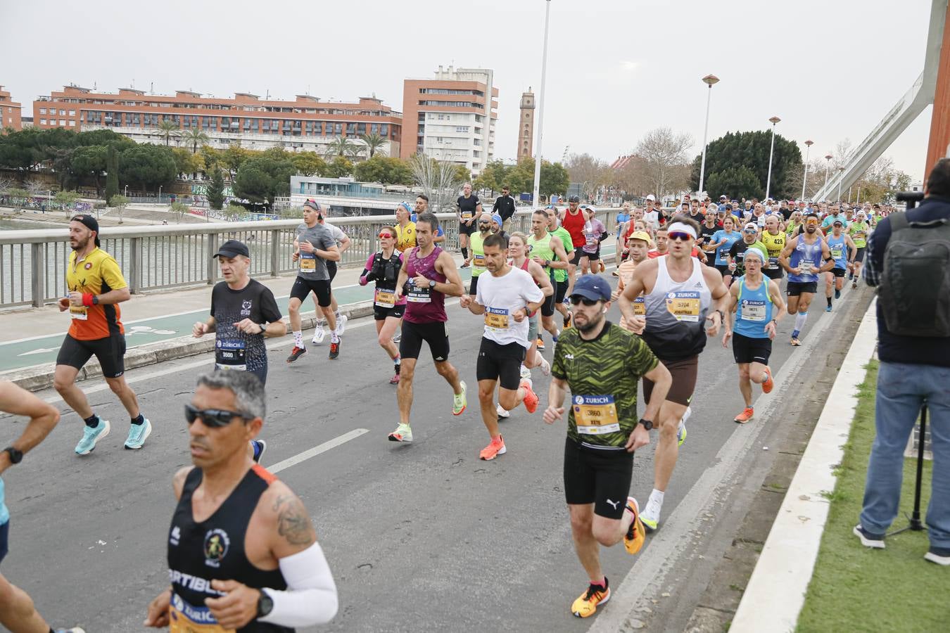 Participantes en el Maratón de Sevilla 2023