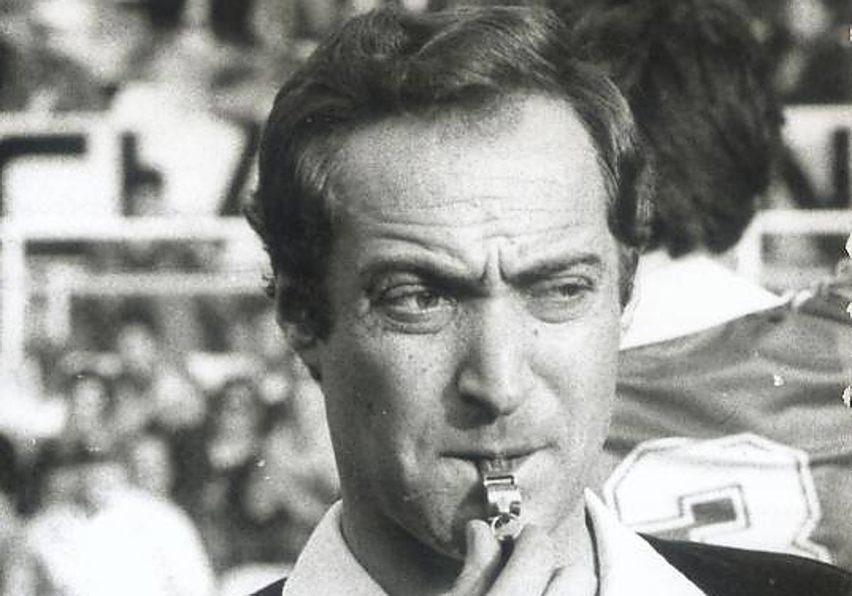 Soriano Aladrén, en su época de árbitro