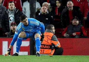 Courtois y Alisson, noche de fallos garrafales en Anfield
