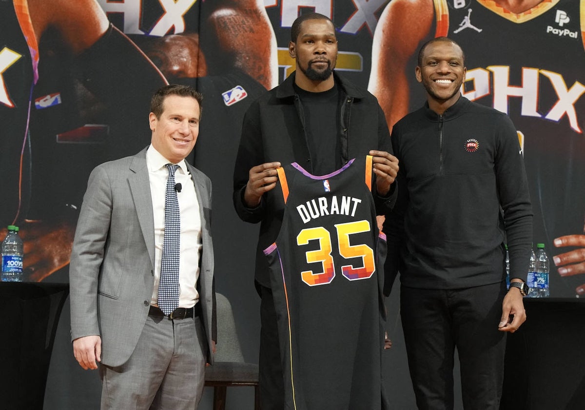 Durant, en su presentación con los Suns hace unos días