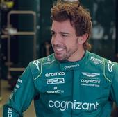 Alonso ilusiona a Aston Martin en el último test antes del Mundial