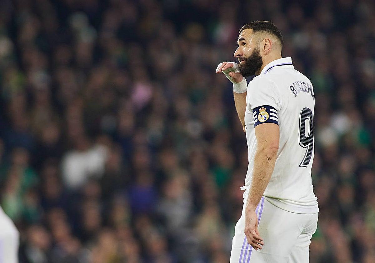 Un alicaído Benzema tras el empate del Villamarín