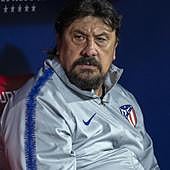 Mono Burgos: «No hacía falta que me invitaran al homenaje de Simeone»