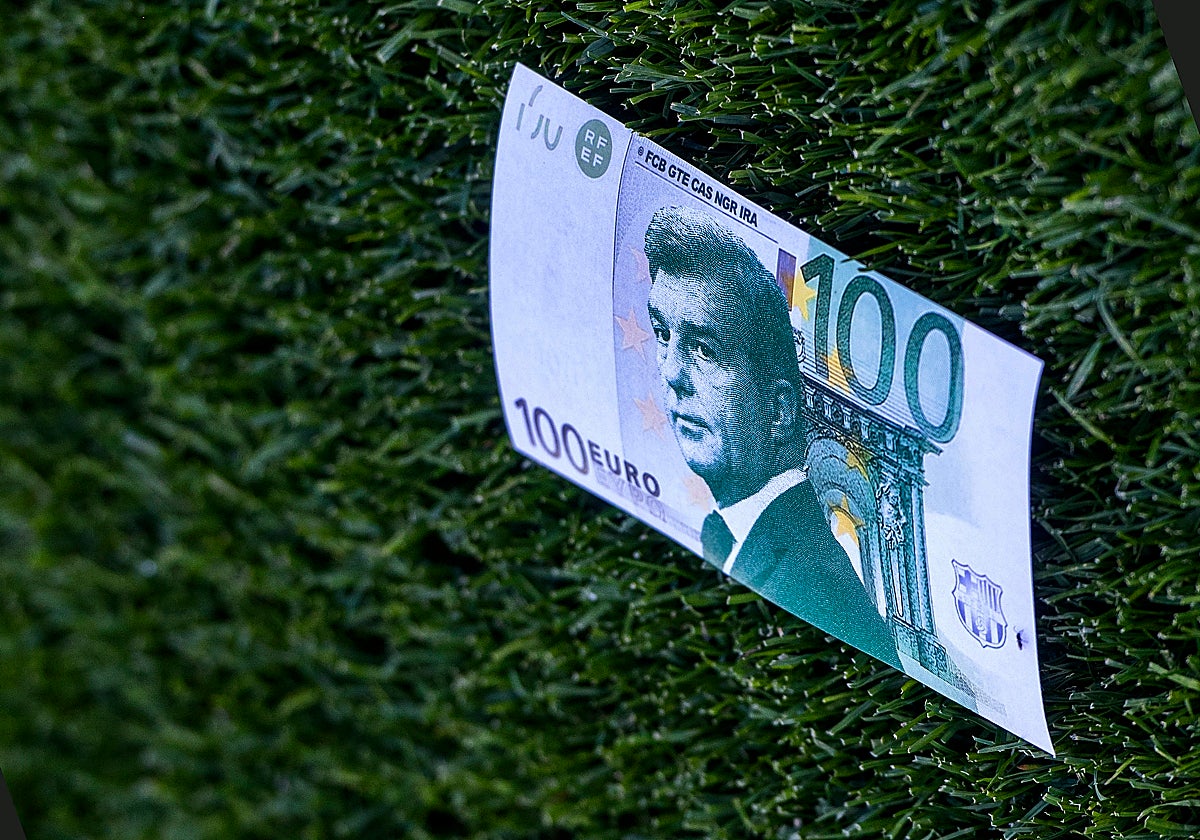 Billetes que claman contra el 'Barçagate' en el Sevilla-Almería del pasado fin de semana