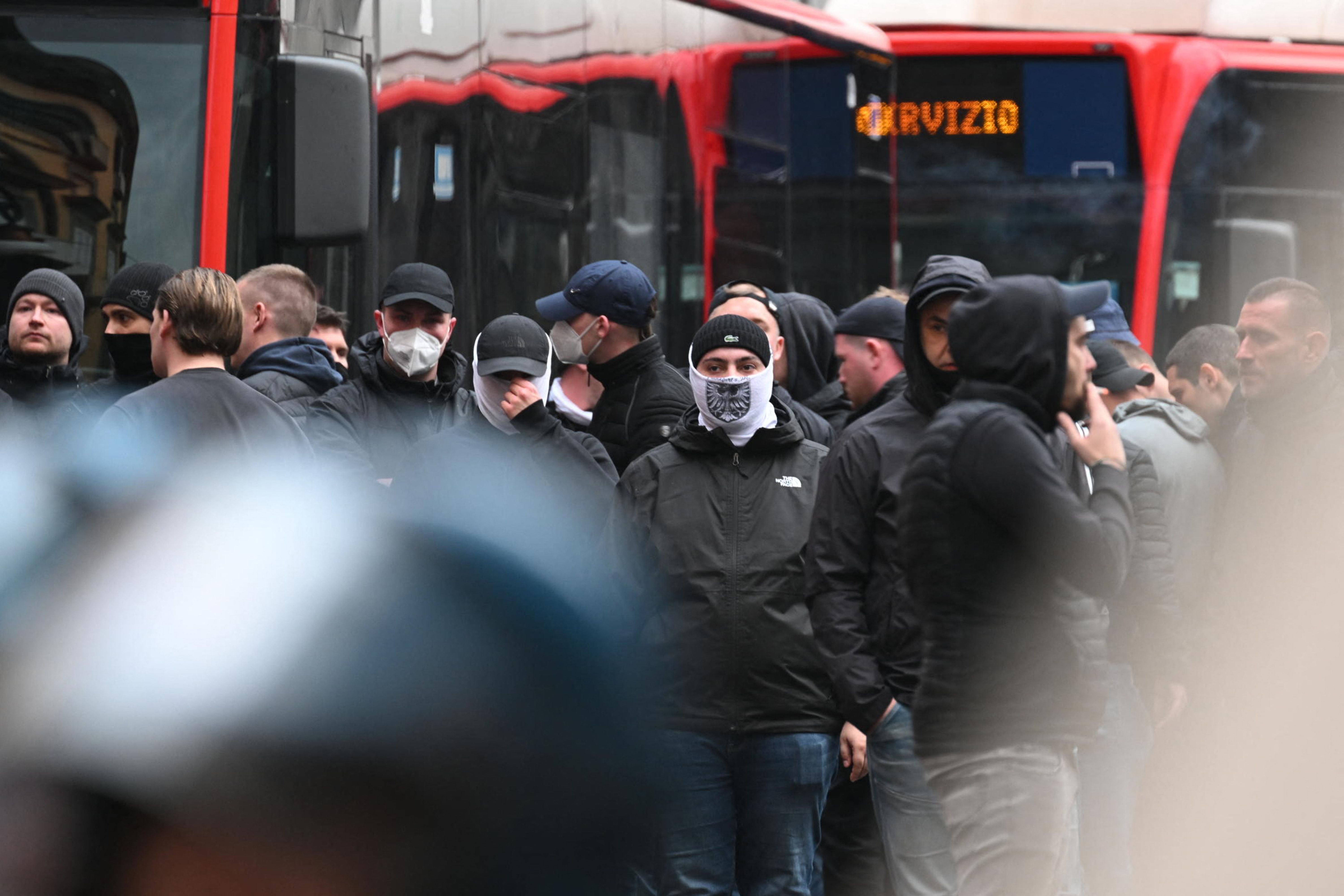 Graves incidentes en la previa del Nápoles - Eintracht