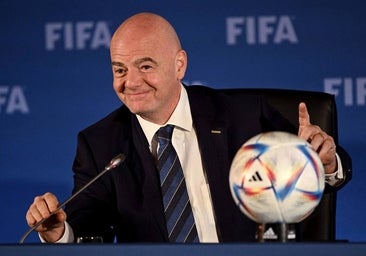 Infantino, reelegido para gobernar el fútbol: «Los que me queréis sois muchos y pocos los que me odiáis, pero os quiero a todos»