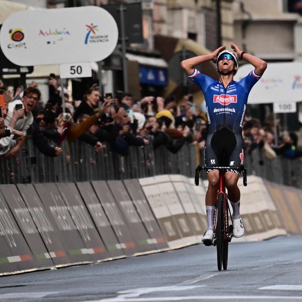 Van der Poel es monumental