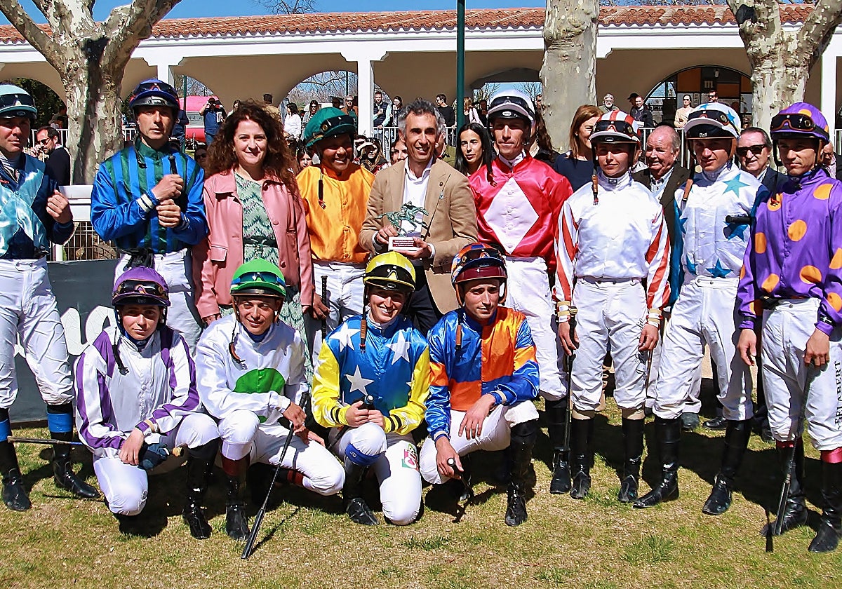 José Luis Martínez en su merecido homenaje