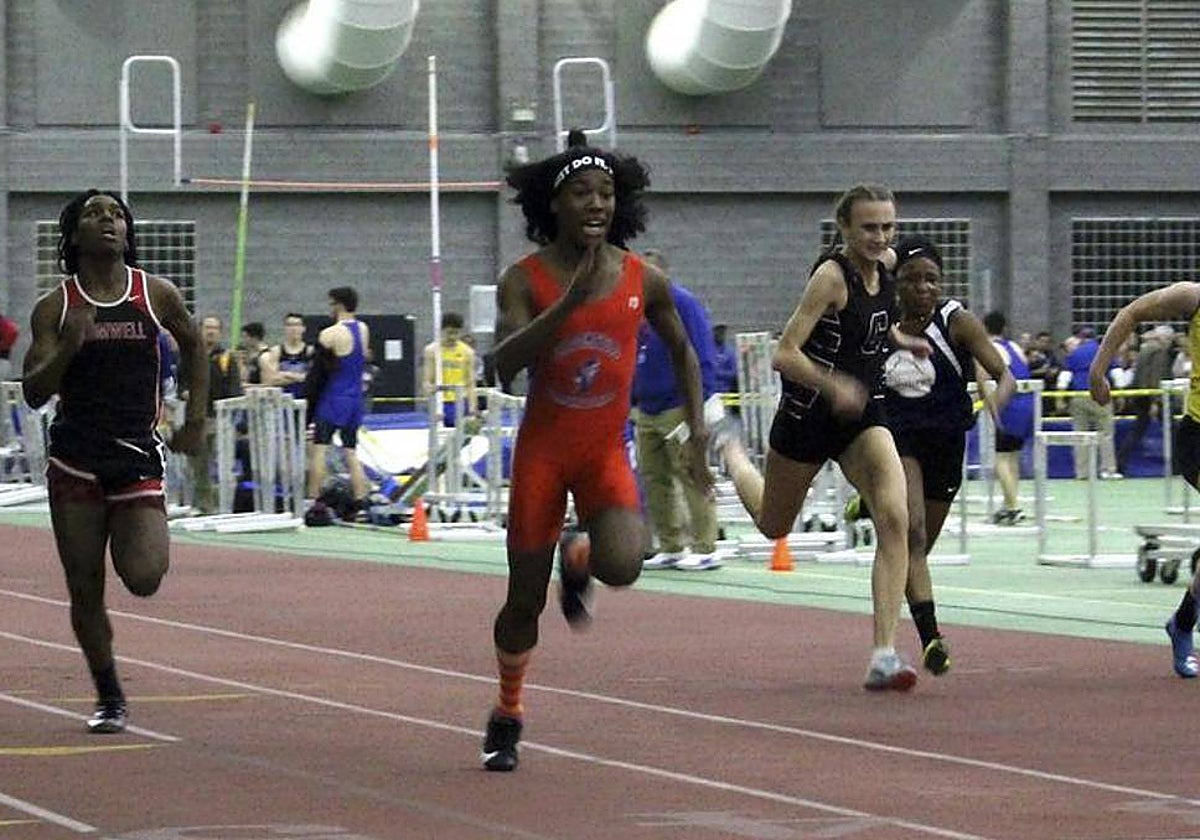 Terry Miller (centro), un atleta transgénero