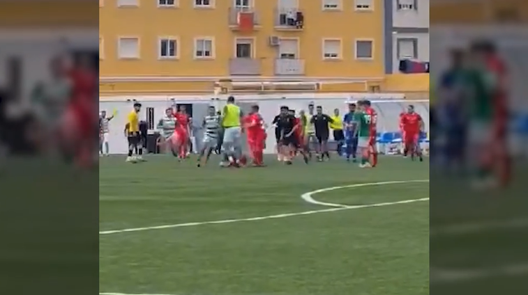 Lamentable pelea en el fútbol andaluz entre los jugadores del Puerto Real CF y el Racing Portuense