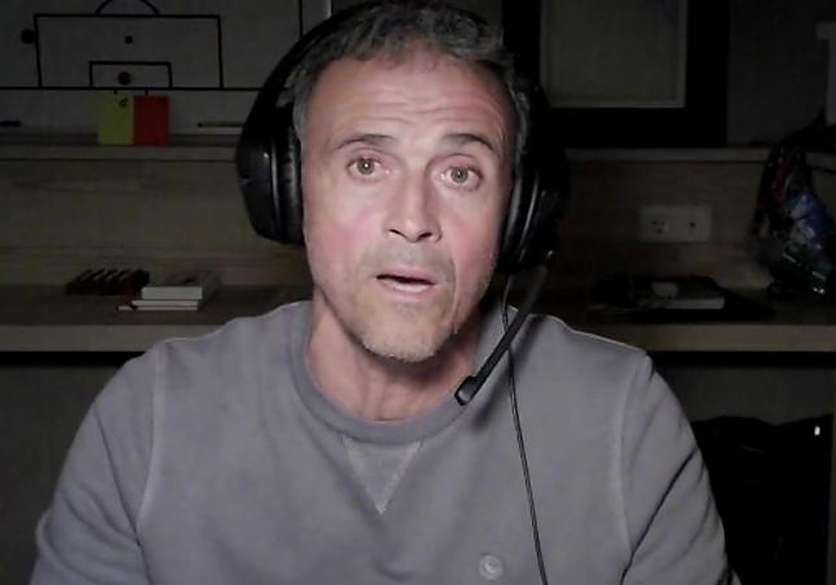 Luis Enrique, durante una conexión como 'streamer'