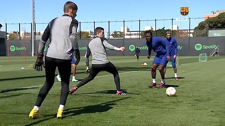 El Barça no para y afina la maquinaria para la vuelta de Copa ante el Madrid