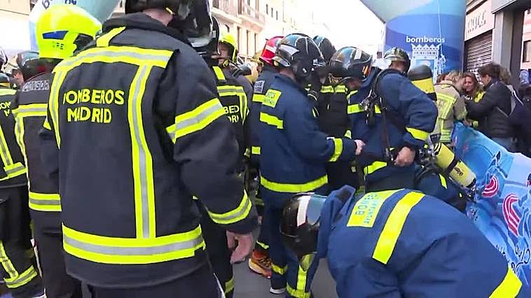 Bomberos de toda España se dan cita en la XI Carrera de Bomberos de Madrid