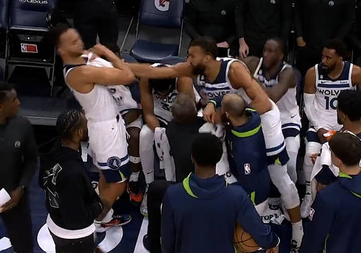 Una captura del momento en el que Gobert golpea a Anderson