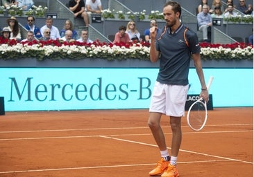 La tierra batida, asignatura pendiente de Medvedev