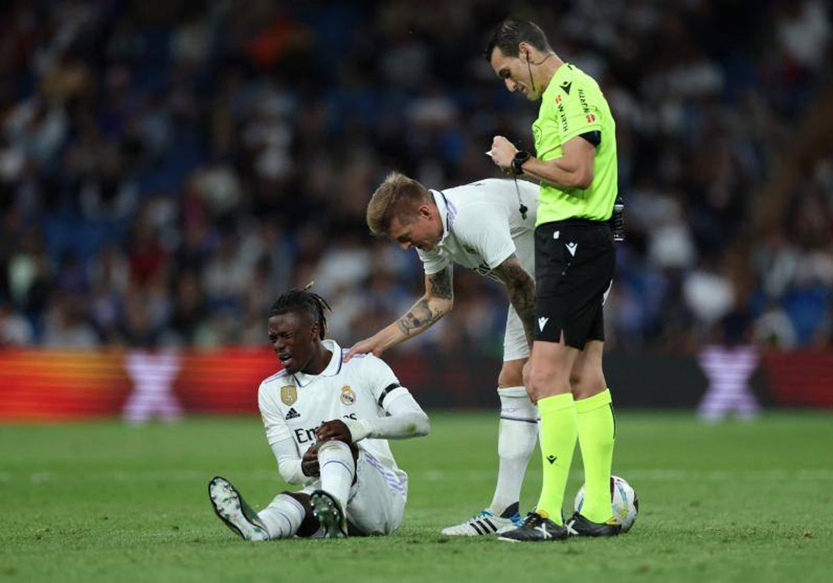 Camavinga se duele de la rodilla en el partido ante Getafe