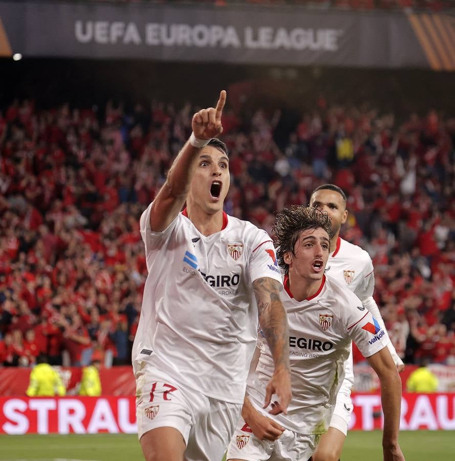 Celebración de los jugadores del Sevilla F.C., después de clasificarse para su 7ª final de la Europa League