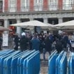 Peleas y cargas policiales en Madrid entre hinchas del Chelsea y el Manchester City