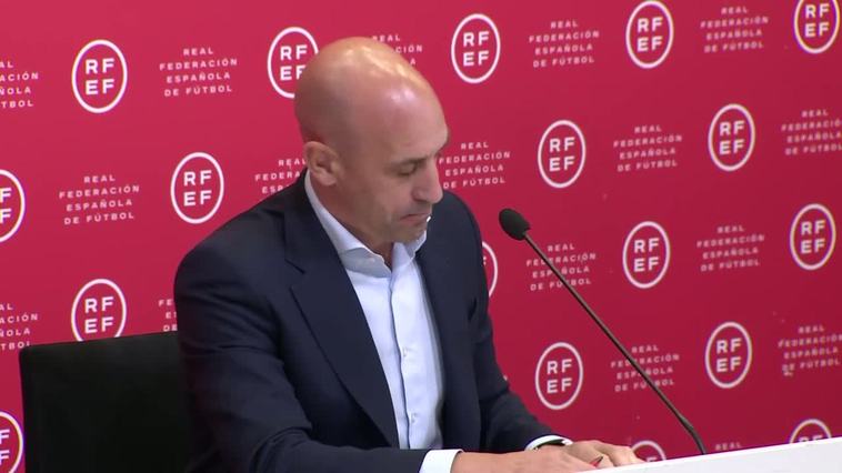 Luis Rubiales: "Tenemos un problema de racismo en el fútbol español"