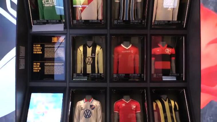 Casillas dona al museo 'Legends' la camiseta con la que jugó la final del Mundial de Sudáfrica