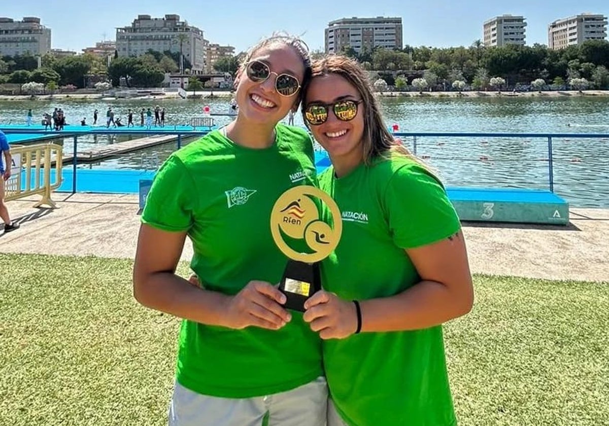 Mariale Bramont y Aroa Silva