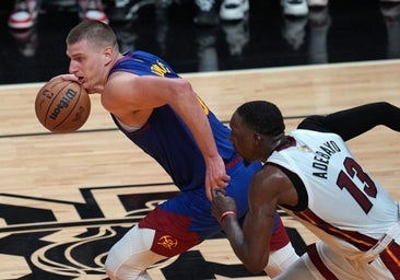 Jokic conquista Miami y pone a los Nuggets por delante en las Finales de la NBA (2-1)