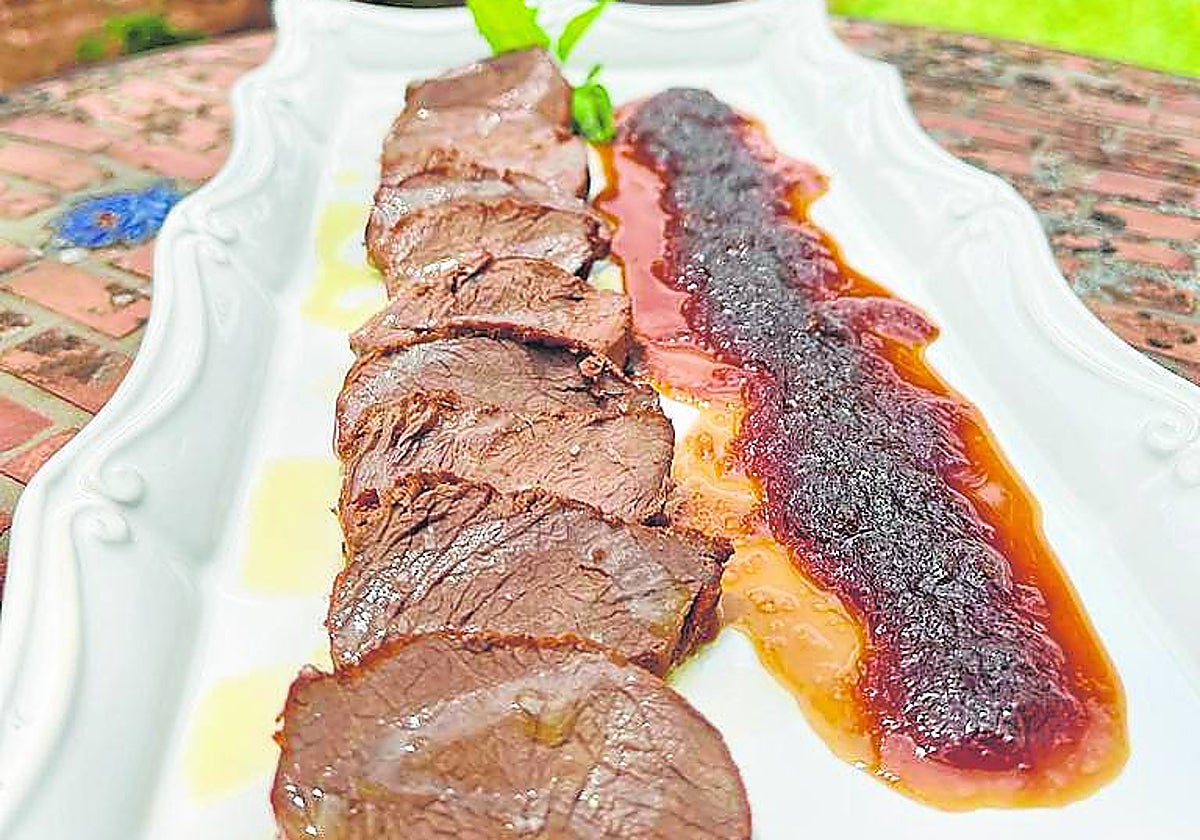 Lomitos de corzo especiado con reducción de Pedro Ximénez