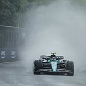 Alonso sale segundo tras un gran duelo con Verstappen en la lluvia de Montreal