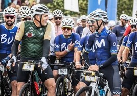La sobrada innecesaria de Alejandro Valverde: gana a los cicloturistas de la Quebrantahuesos y bate el récord