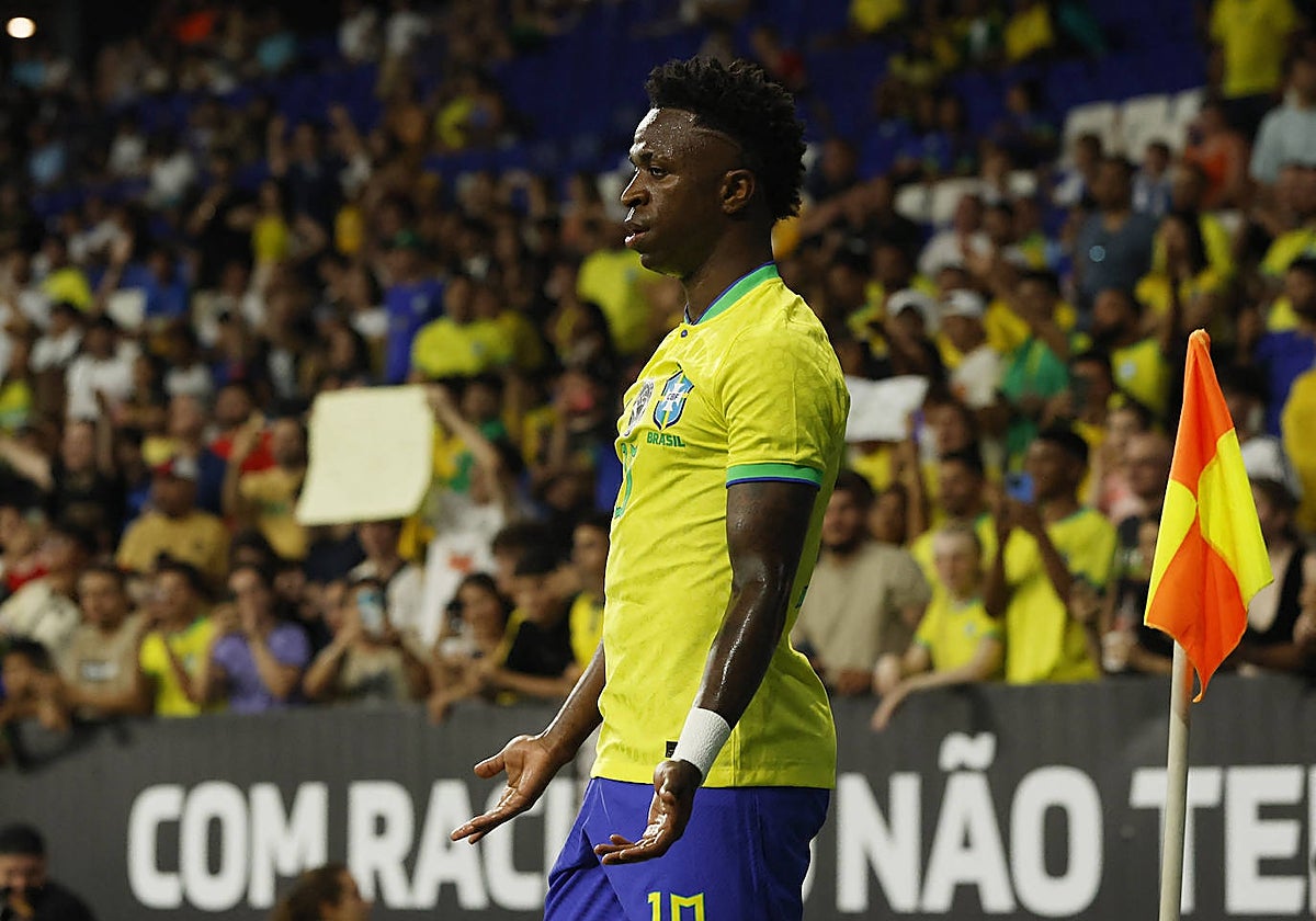 Vinícius, durante el partido de Brasil.