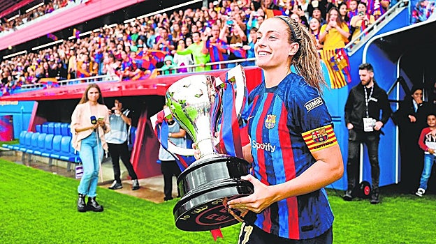 Alexia y sus compañeras solo dejaron escapar cuatro puntos en toda la liga. El Real Madrid, subcampeón, acabó a diez puntos de las absolutas dominadoras del torneo