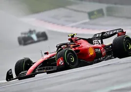 Un Ferrari en progresión y motivador para Carlos Sainz