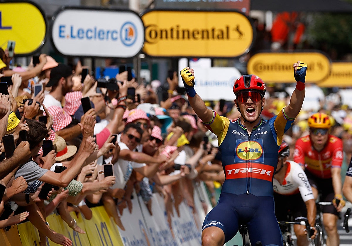 Pedersen celebra su primera victoria en este Tour en el esprint de Limoges