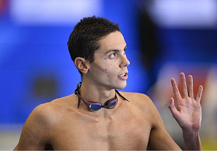 Popovici saluda a la grada