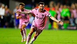 El golazo de Messi en su debut en Miami ante los ojos de Beckham y LeBron James