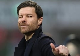 El Bayer Leverkusen aleja a Xabi Alonso del Madrid