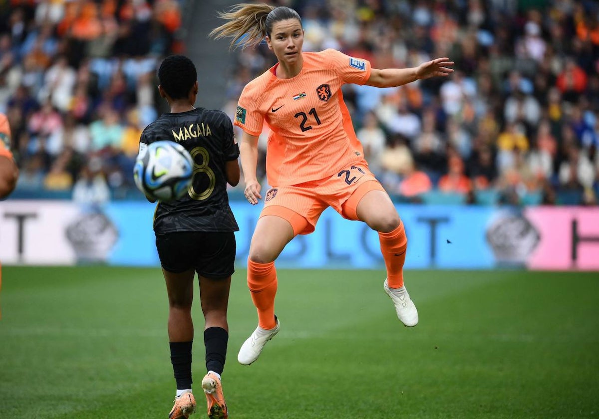 Damaris Egurrola, durante un partido ante Surafrica