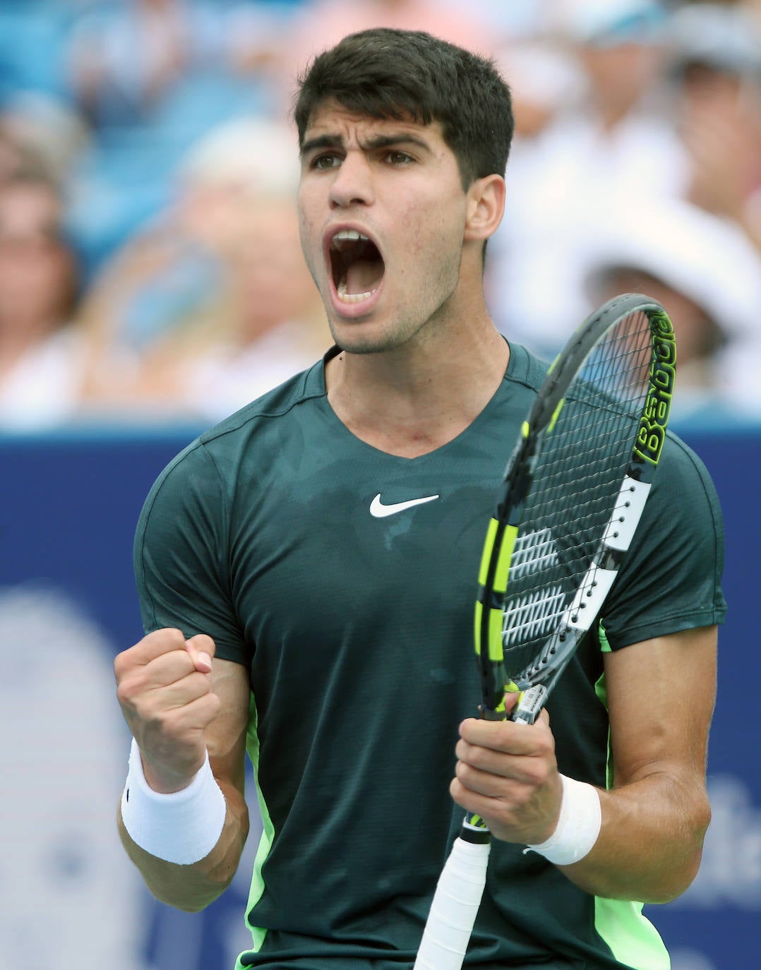Alcaraz prevails against Paul and the rain in the second round of the Cincinnati Masters