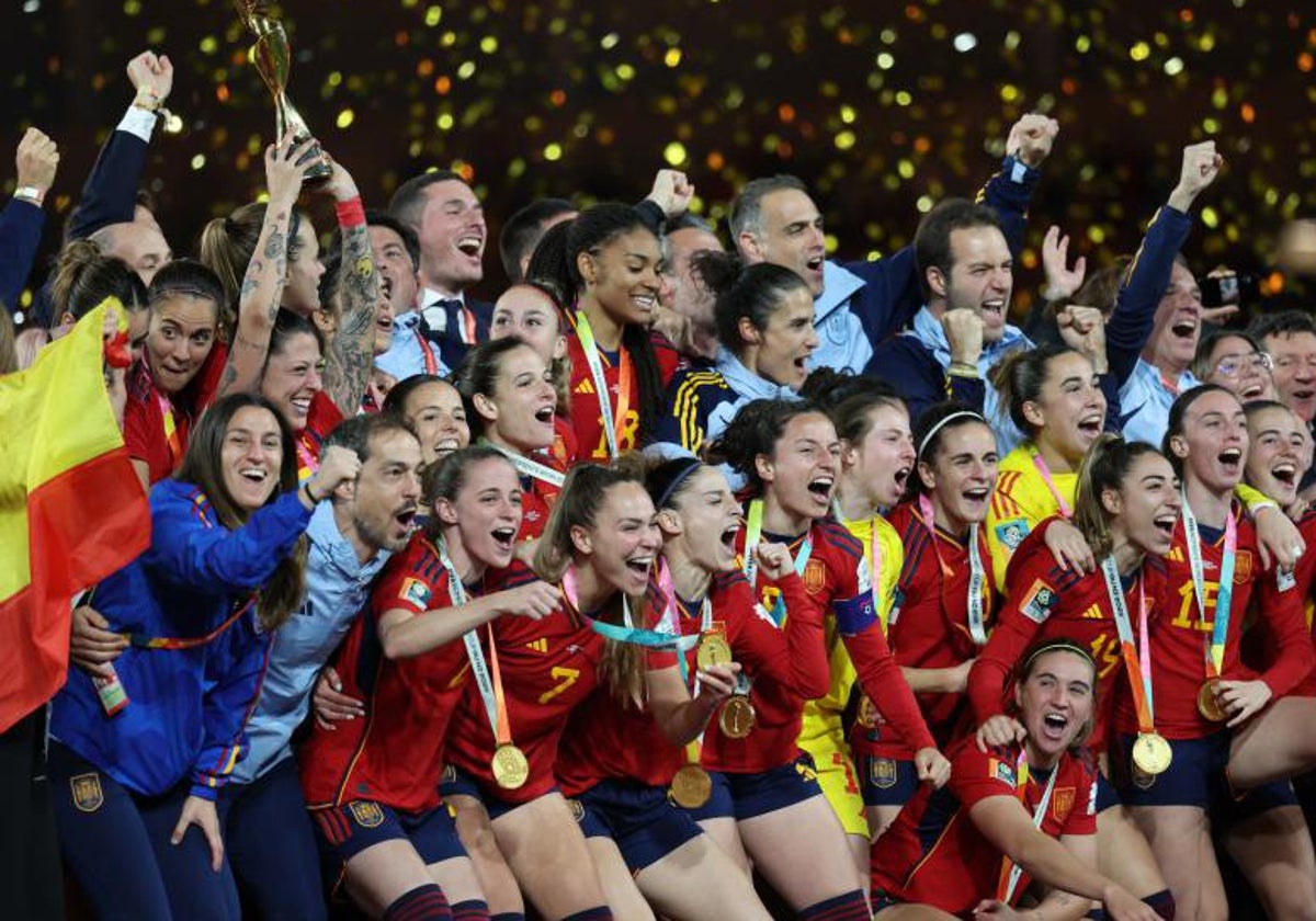 La selección española celebra la Copa del Mundo