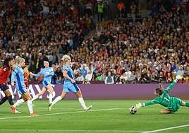 Así fue el histórico gol de Olga Carmona que hizo a España campeona del mundo