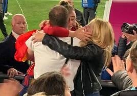 El emotivo mensaje del hermano de Olga Carmona tras el Mundial y la muerte de su padre: «Sigue brillando»